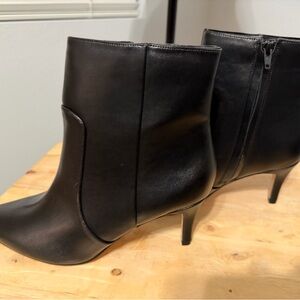 Banana Republic Sleek Black Heeled Boots - Size 9